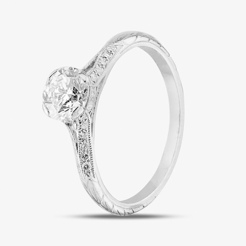 Anello solitario con diamanti