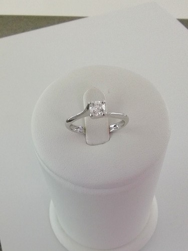 Anello donna solitario oro